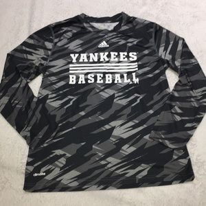 Yankees long sleeve tee